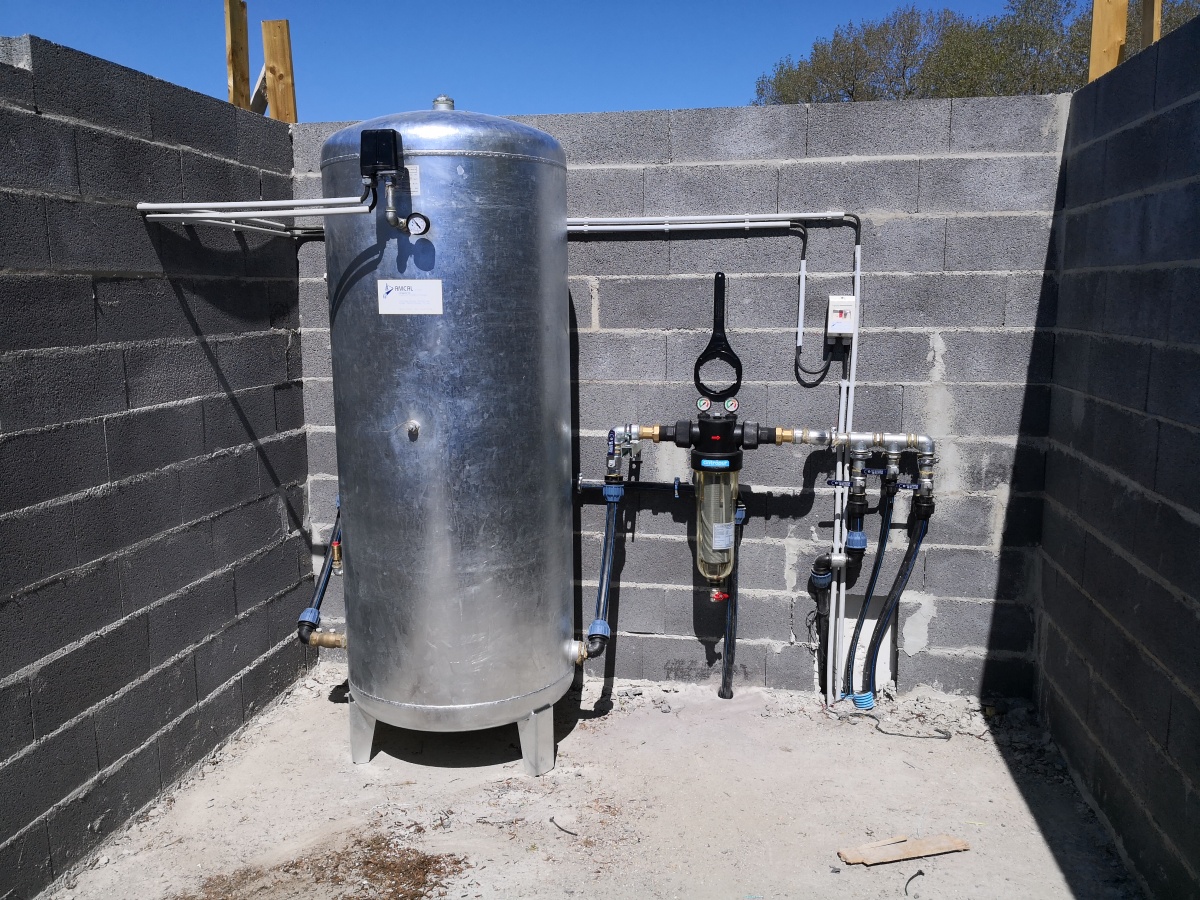 Système d'eau sous pression pompe et réservoir en acier inoxydable